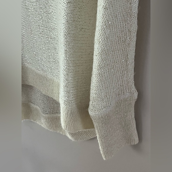 Women’s DKNY Jeans Soft Fine Knit Gold Metallic Thread High Low Dressy Sweater - Picture 3 of 11